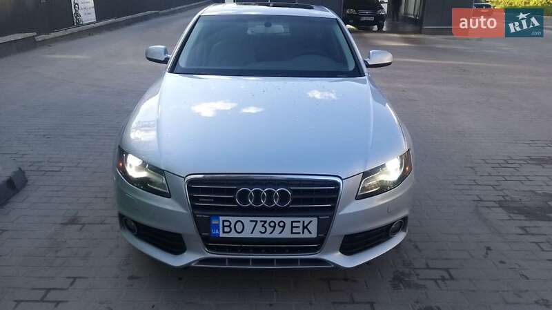 Седан Audi A4 2012 в Тернополе