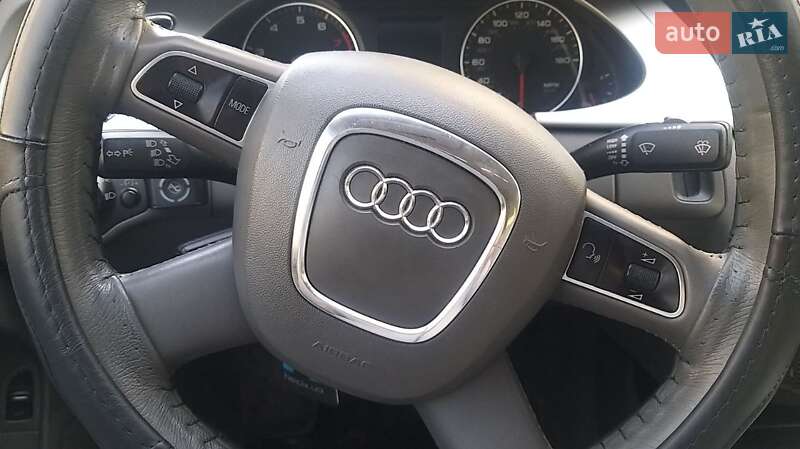 Седан Audi A4 2012 в Тернополе