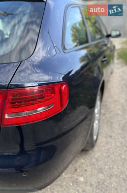 Универсал Audi A4 2010 в 