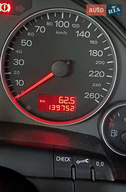 Седан Audi A4 2005 в Днепре