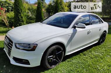 Седан Audi A4 2013 в Городке