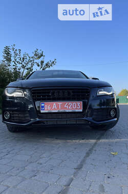 Седан Audi A4 2012 в Львове