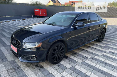 Седан Audi A4 2012 в Львове