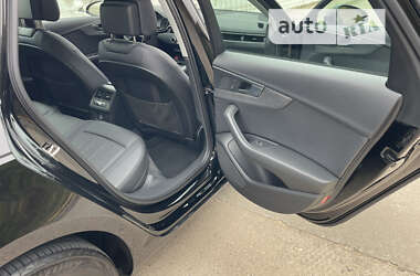 Седан Audi A4 2016 в 