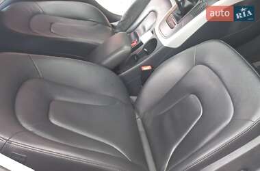 Седан Audi A4 2012 в Ровно