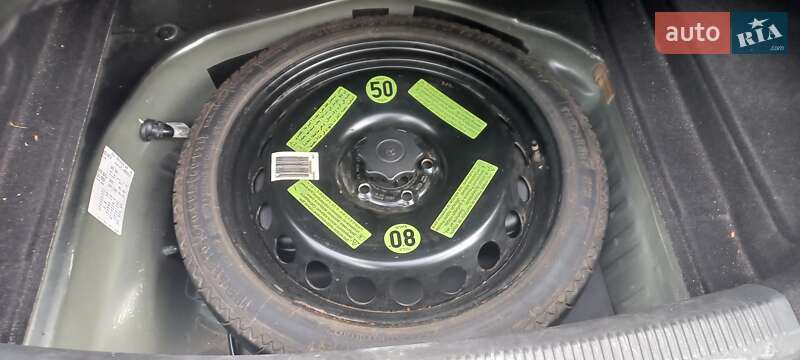 Седан Audi A4 2012 в Ровно