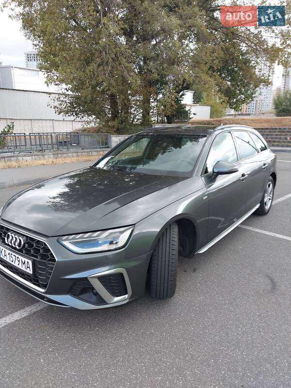 Универсал Audi A4 2020 в Киеве
