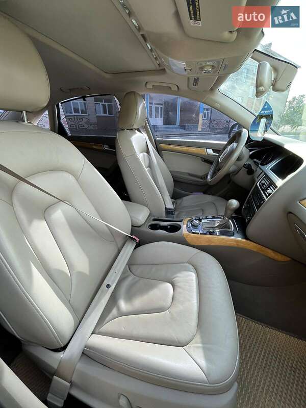 Седан Audi A4 2008 в Звягеле