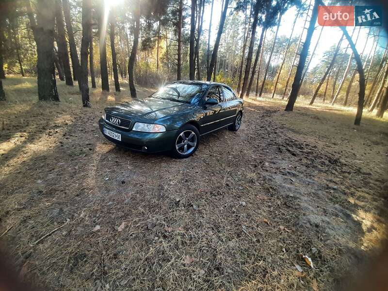 Седан Audi A4 1999 в Кременчуге
