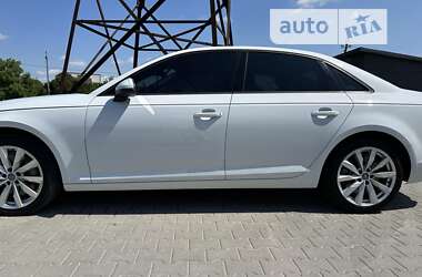 Седан Audi A4 2016 в 