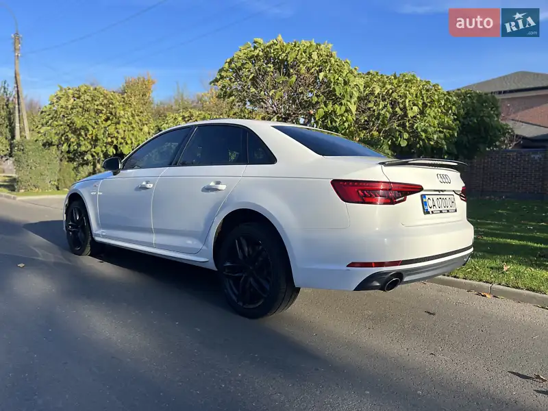 Седан Audi A4 2016 в 