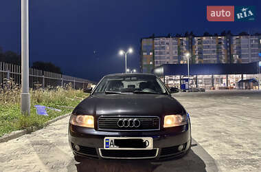 Седан Audi A4 2004 в 