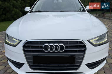 Седан Audi A4 2012 в Днепре
