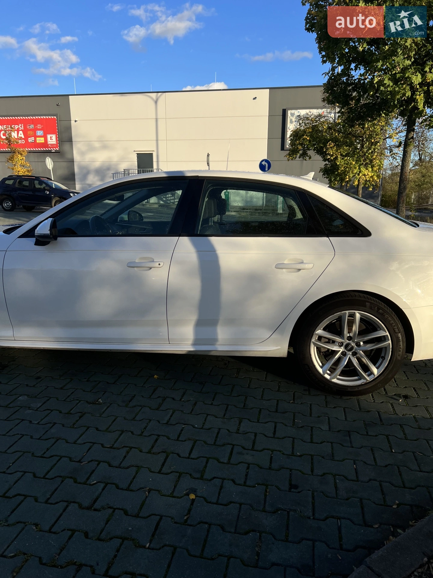 2016 Audi A4 - мініатюра 8