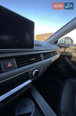 Седан Audi A4 2016 в Киеве