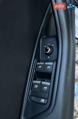 Седан Audi A4 2016 в 