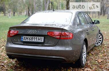 Седан Audi A4 2014 в Ямполе