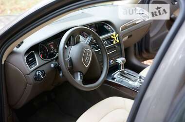 Седан Audi A4 2014 в Ямполе