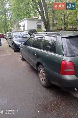 Универсал Audi A4 2000 в Киеве