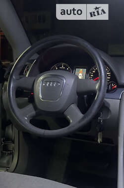 Универсал Audi A4 2005 в Тячеве