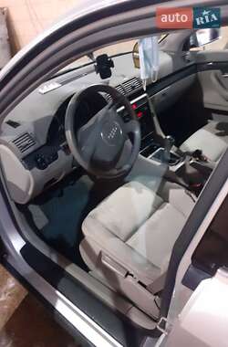 Универсал Audi A4 2002 в Ровно