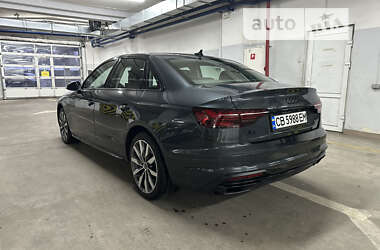 Седан Audi A4 2022 в Чернигове