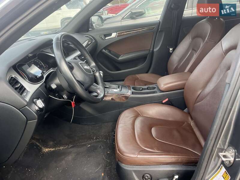 Седан Audi A4 2015 в Львове