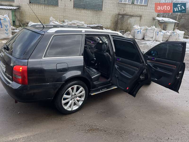 Универсал Audi A4 2000 в Черновцах