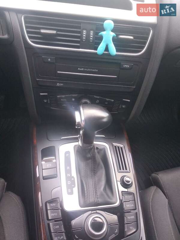 Универсал Audi A4 2011 в Глухове
