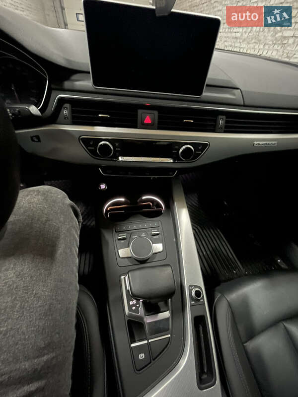 Седан Audi A4 2016 в Сокалі