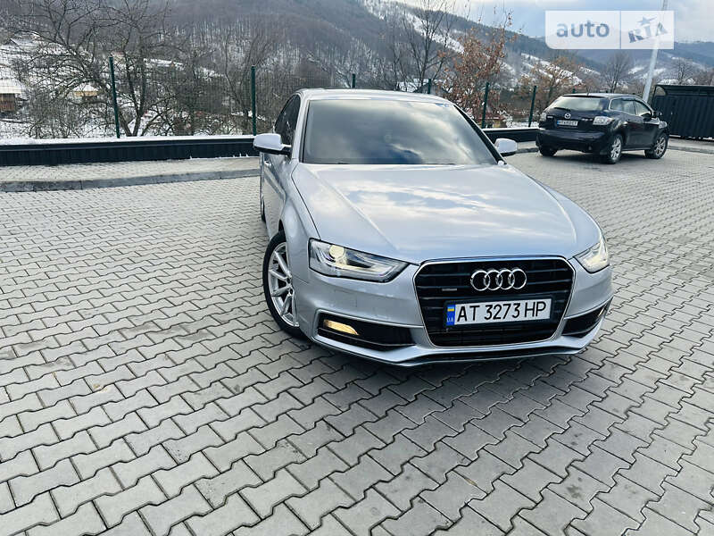 Седан Audi A4 2015 в Яремче