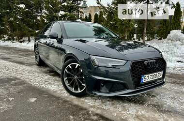 Седан Audi A4 2018 в 