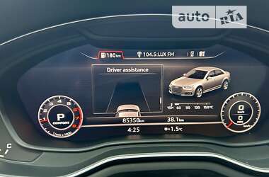 Седан Audi A4 2018 в 