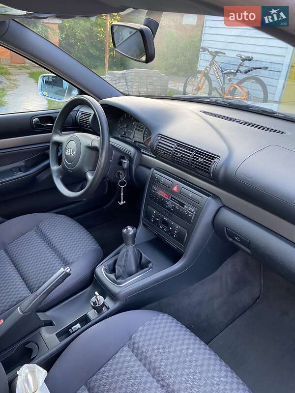 Седан Audi A4 1999 в Ніжині