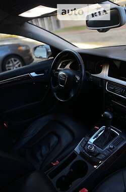 Седан Audi A4 2012 в Обухове