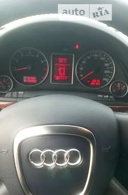 Седан Audi A4 2005 в 