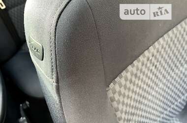 Седан Audi A4 1999 в 