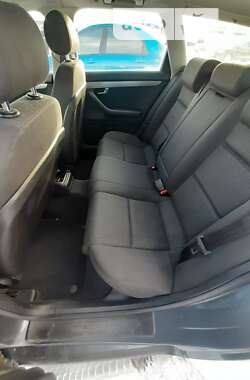 Универсал Audi A4 2004 в 