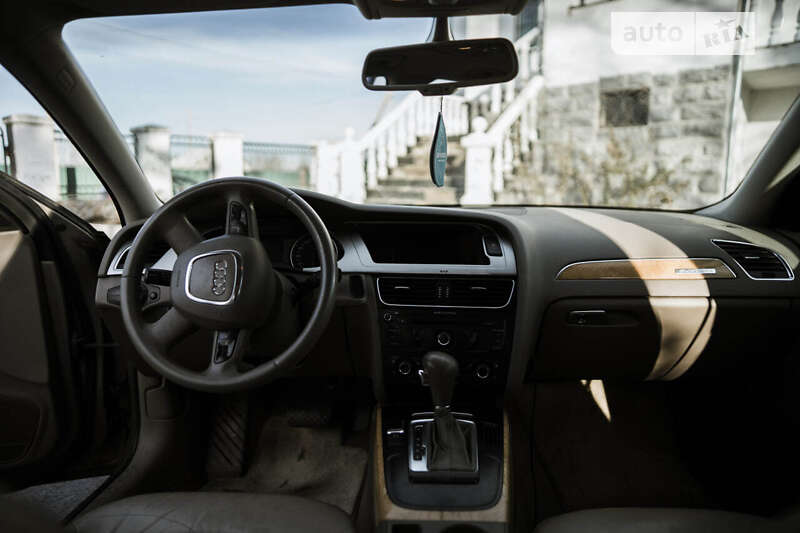 Седан Audi A4 2008 в Южноукраїнську