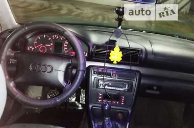 Универсал Audi A4 1996 в Сторожинце