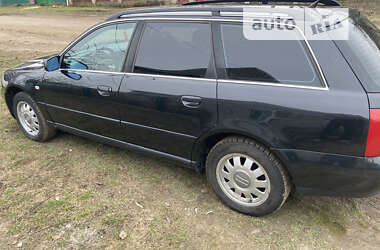 Универсал Audi A4 1999 в Братском