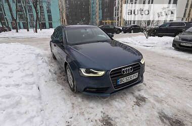 Седан Audi A4 2015 в Львове