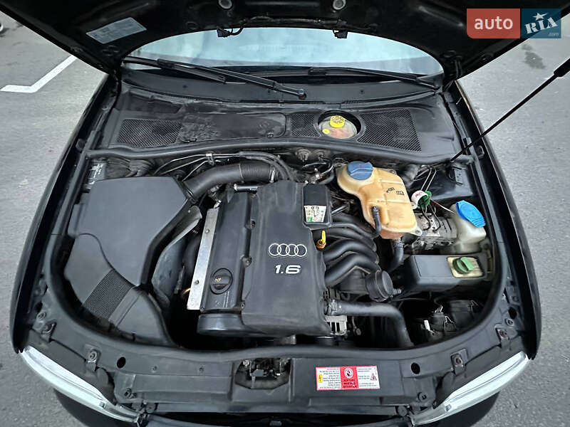 Седан Audi A4 2000 в Виннице
