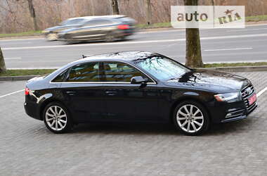 Седан Audi A4 2013 в Луцьку