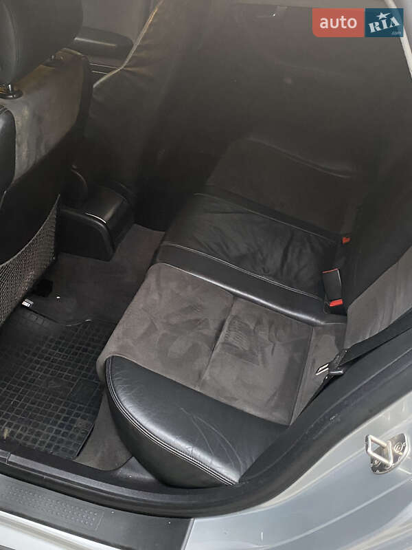 Седан Audi A4 2001 в Фастові