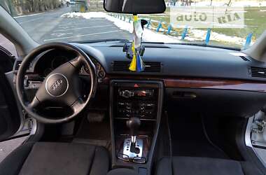 Седан Audi A4 2002 в Ладыжине