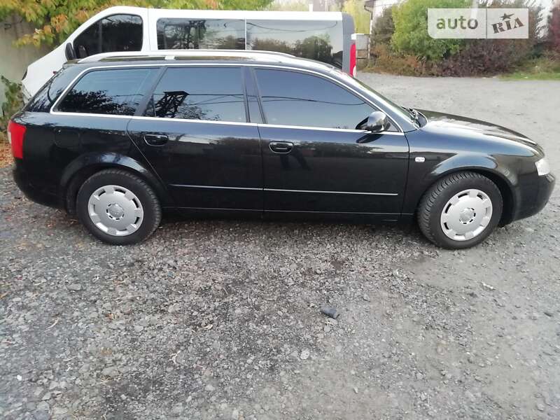 Универсал Audi A4 2004 в Калиновке