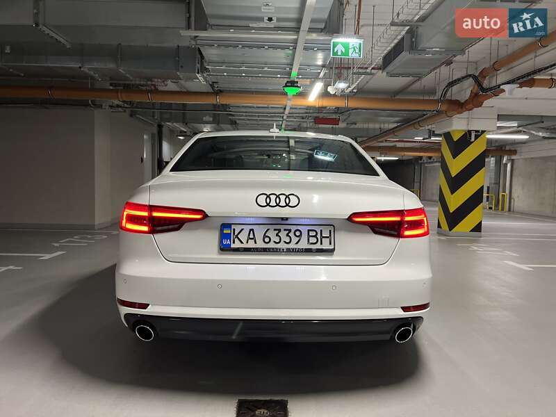 Седан Audi A4 2016 в Киеве