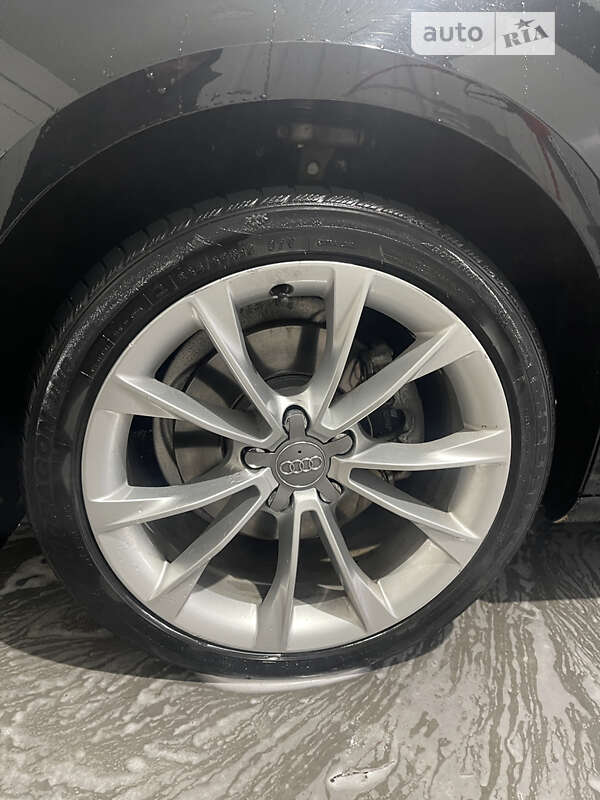 Универсал Audi A4 2016 в Ужгороде