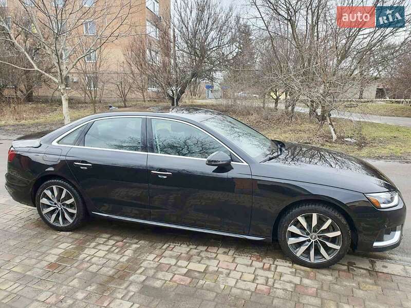 Седан Audi A4 2020 в Полтаве